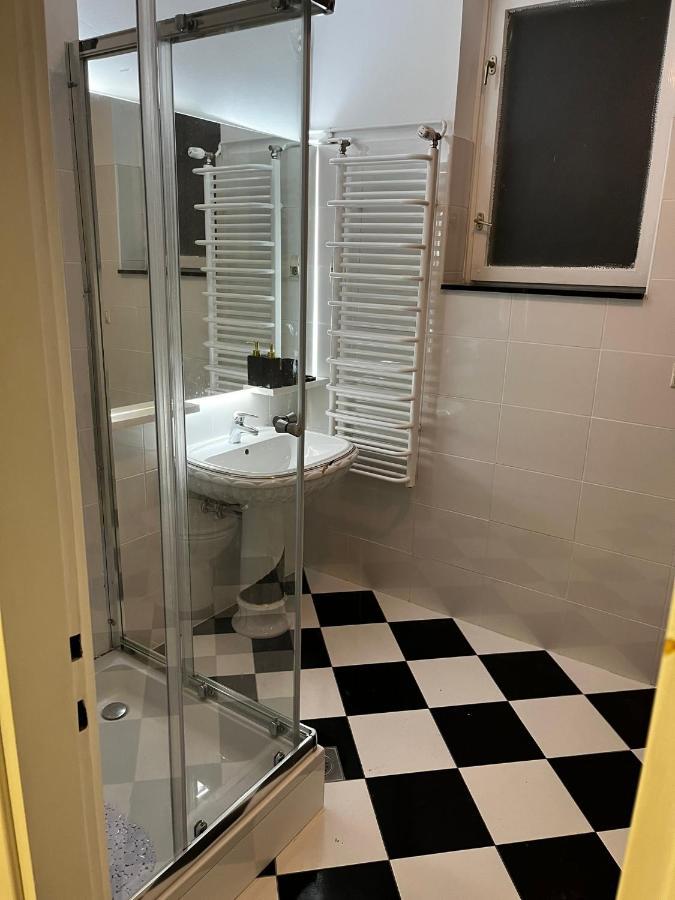 Апартаменти Apartman Gold Maris Карловаць Екстер'єр фото