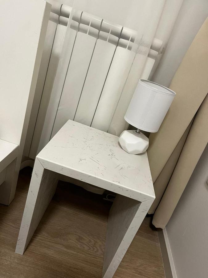 Апартаменти Apartman Gold Maris Карловаць Екстер'єр фото